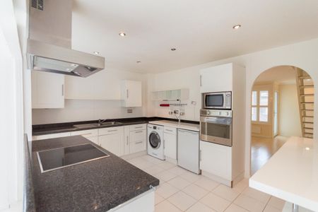 Hollows Close - Photo 5