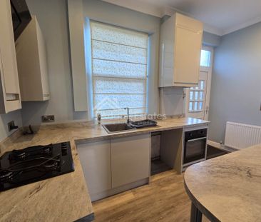 Price £825 pcm - Available Now - Unfurnished - Photo 4