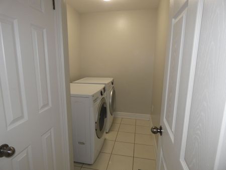 For Lease - 7857 Sassafras Trail, Niagara Falls, Ontario - Photo 2