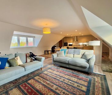 2 bedroom penthouse to rent - Photo 1