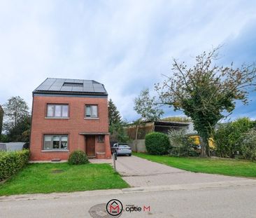 Prachtige gerenoveerde halfopen woning in een rustige buurt in Bilzen - Photo 1