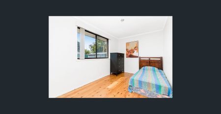 Single Level Residence In Prime Location! - Photo 4