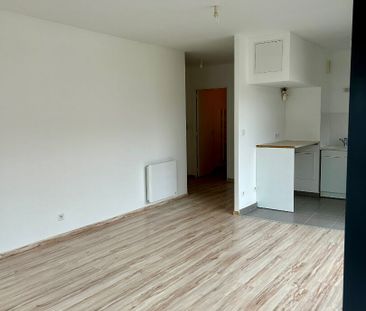 Appartement à louer - REIMS- - Photo 4