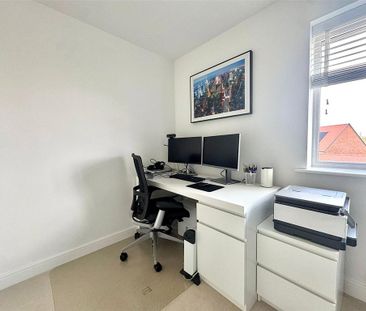 2 bedroom semi-detached house to rent - Photo 3