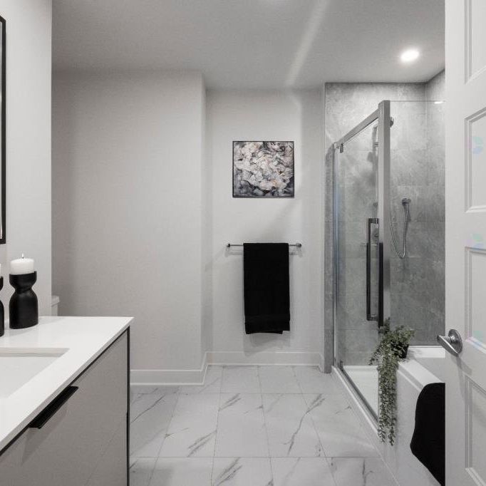 Av. Plymouth, H4P 0C6, Mont-Royal - Photo 1