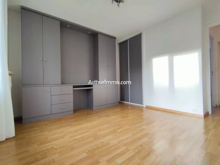 Location Appartement 2 pièces 42 m2 à Saint-Maur-des-Fossés - Photo 3