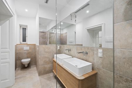 Erstbezug nach Sanierung - exklusive Altbauwohnung - Foto 4