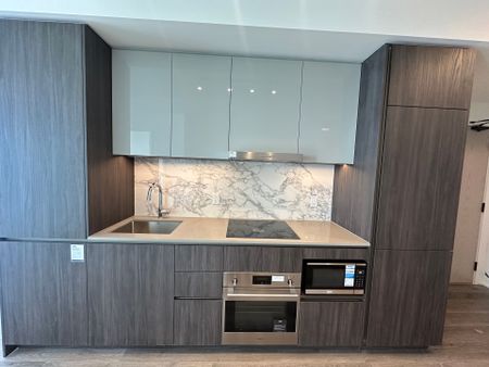 For Lease - 8 Interchange Way Unit# 5901, Vaughan, Ontario - Photo 2