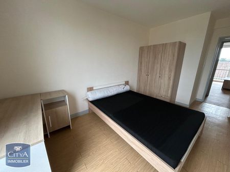 Location Appartement 4 pièces 84m² CHATEAUROUX 36000 - Photo 3