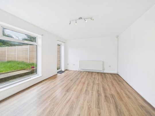 Windyridge Gardens, Cheltenham, GL50 - Photo 1