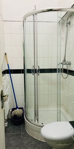 Room in a Shared House, Manchester, M12 - Photo 4