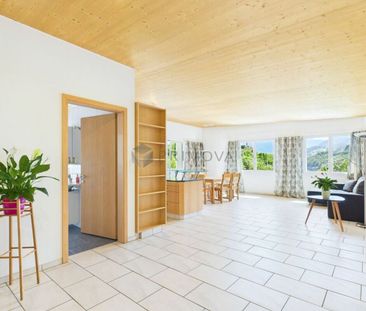 Wohnen am See: Möblierte 2.5 Zi.-Ferienwohnung mit Panorama-Terrass... - Photo 1