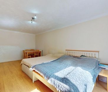 2 bedroom Flat To Let - Photo 6