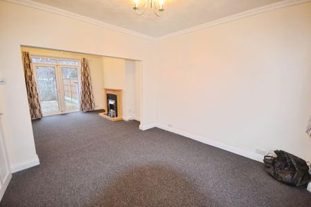 3 bedroom semi-detached house to rent - Photo 3