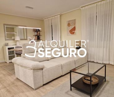 Alquiler de piso en Calle Arene - Photo 1