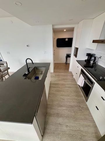 Stunning Condo at Brooklyn on Bernard! - Photo 5