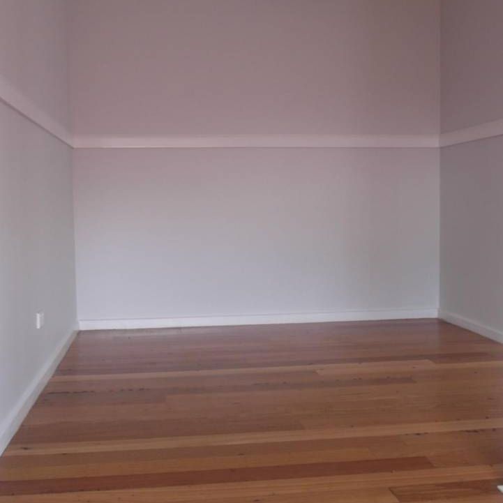 Renovated 3 Bedroom Home - Photo 1