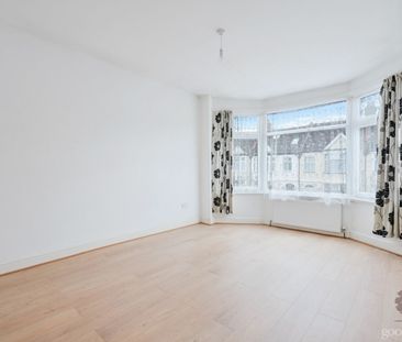 Park Avenue, Mitcham, CR4 - Photo 1