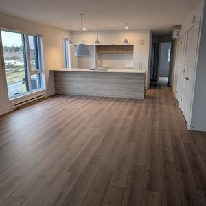 4 ½ 1 mois gratuit + 1500$ COMPTANT - Photo 2