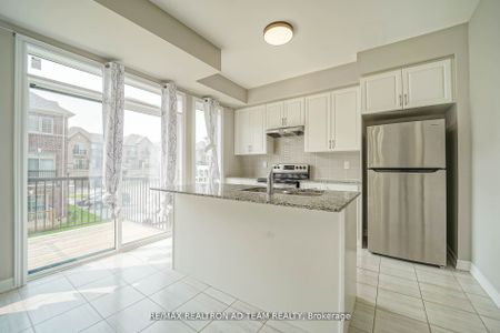 For Lease - 13 Hallmark Way, Whitby, Ontario - Photo 5