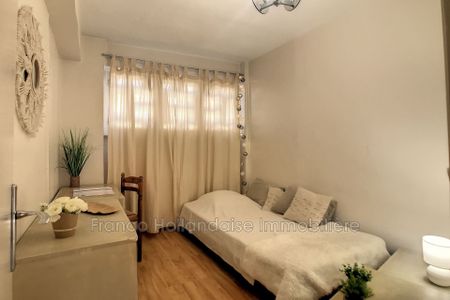 Location Appartement 3 pièces 64m² ANTIBES 06600 - Photo 3