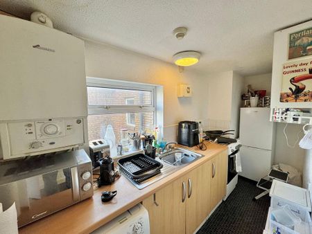 2 bedroom flat to rent - Photo 5