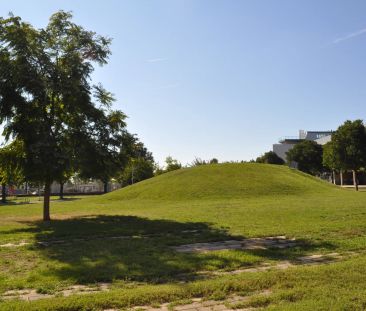 Helle 2 Zimmer I große Südterrasse I Garagenplatz - Photo 1