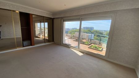 Location Appartement 5 pièces 196m² ANGERS 49100 - Photo 2
