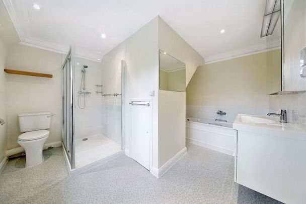 4 bedroom house to rent - Photo 1