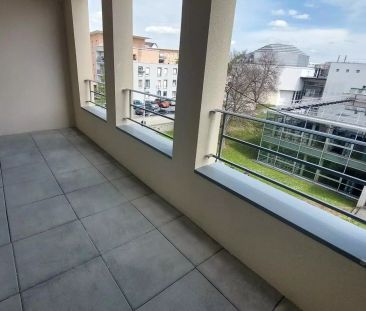 location Appartement T3 DE 61.26m² À LE BLANC MESNIL - Photo 3