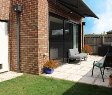 “Modern Living with a Bright and Welcoming Feel” - Photo 2