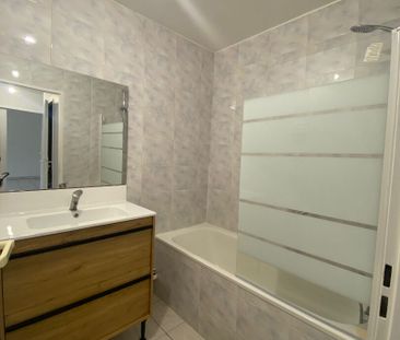 Location Appartement 2 pièces 42m² - Photo 5