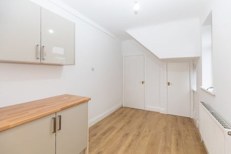 Marlborough Avenue, Bootle, L30 1SB - Photo 5