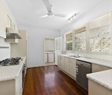 42 Blackheath Road, Oxley QLD 4075 - House For Rent - $700 | Domain - Photo 3