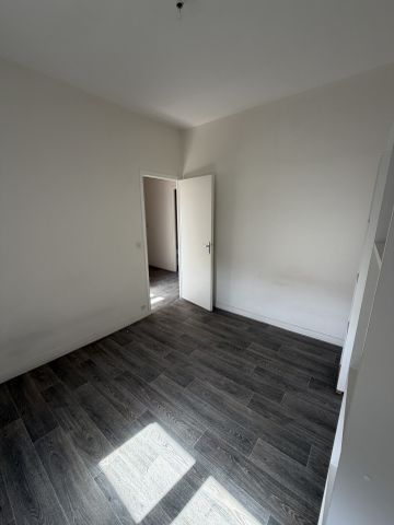 Location Appartement 2 pièces 46m² LA FERTE MACE 61600 - Photo 2