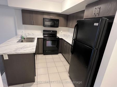 For Lease - 2441 Greenwich Drive Unit# 79, Oakville, Ontario - Photo 4