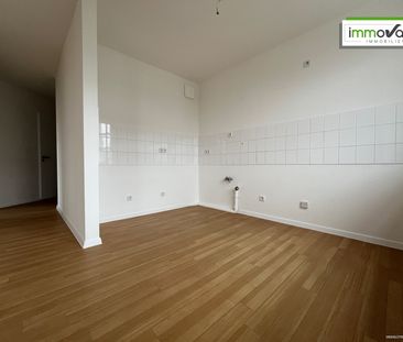 Helle 2-Zimmer Wohnung mit offener Küche, Dusche und Fahrstuhl in S... - Photo 1