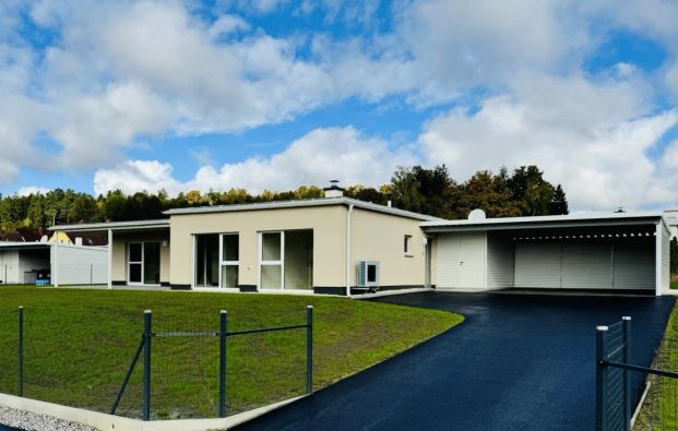 ++ Barrierefreies Einfamilienhaus ++ zur Erstvermietung! - Photo 1