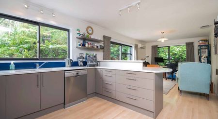 Great Family Home - Photo 5