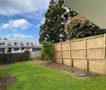 Family-Friendly Townhouse in a Quiet Cul-de-Sac - Photo 3