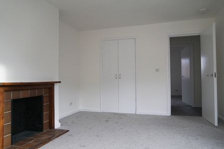 1 Bed Flat, Pleasance, EH8 - Photo 4