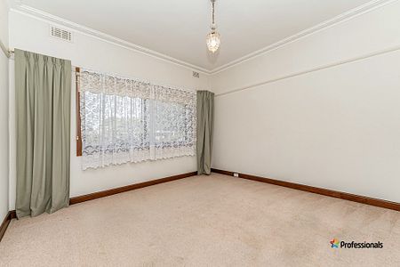 73 West Street, Hadfield VIC 3046 - Photo 3