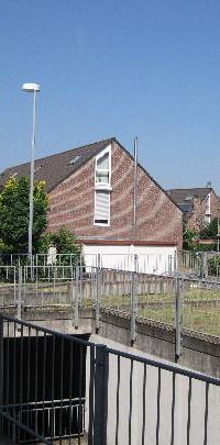 Vom-Rath-Str. 23, 41515 Grevenbroich OT Elsen - Foto 1