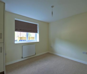 A stylish, high specification apartment with allocated parking a co... - Photo 5