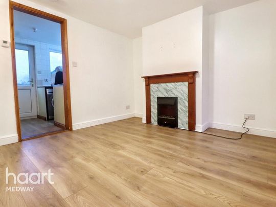 1 bedroom end of terrace house to rent - Photo 1