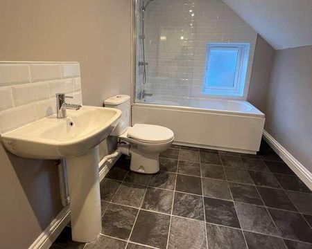 Hallgate, Cottingham, HU16 - Photo 5