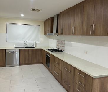 FAMILY HOME IN THE RHSZ! - Photo 3