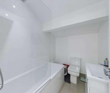 Holmes Park, North Street, Horsham, RH12 - Photo 6