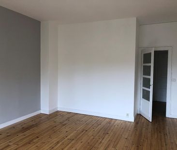 Location Appartement 3 pièces 85m² ST ETIENNE 42000 - Photo 6