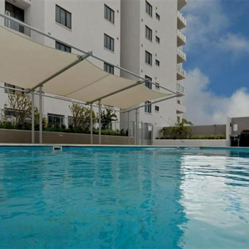 Beautiful Apartment with Ocean Views &plus; Pool & Gym - Photo 1